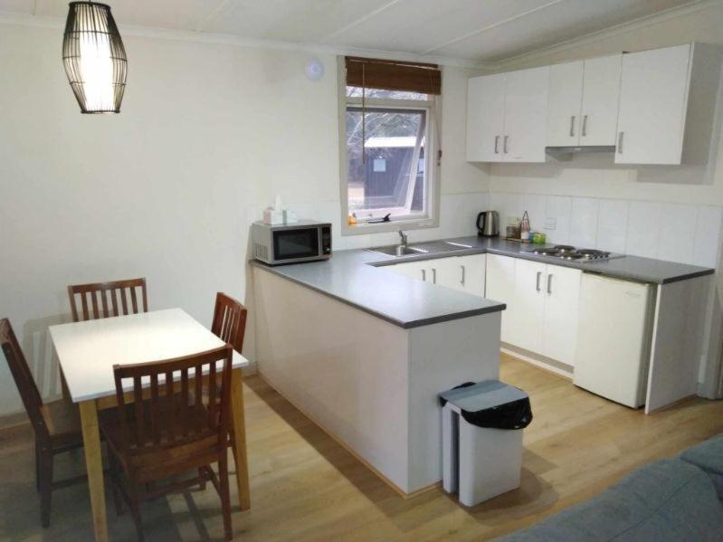 Russell Falls Holiday Cottages National Park Экстерьер фото